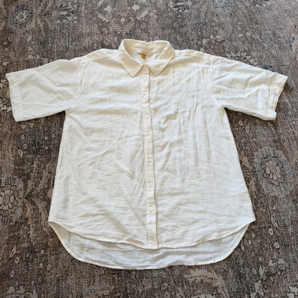 DownEast Linen Blend Short-Sleeve Boxy Button-Down Shirt in Off-White • size med